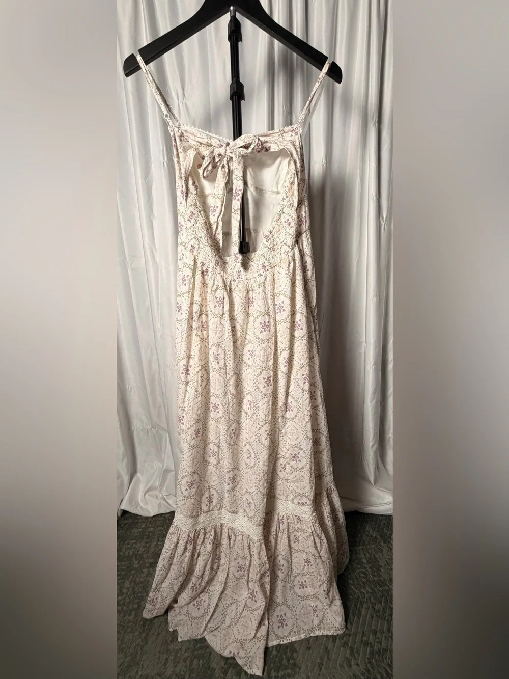 American Eagle Floral Boho Maxi Dress – Size Medium - Picture 2 of 3